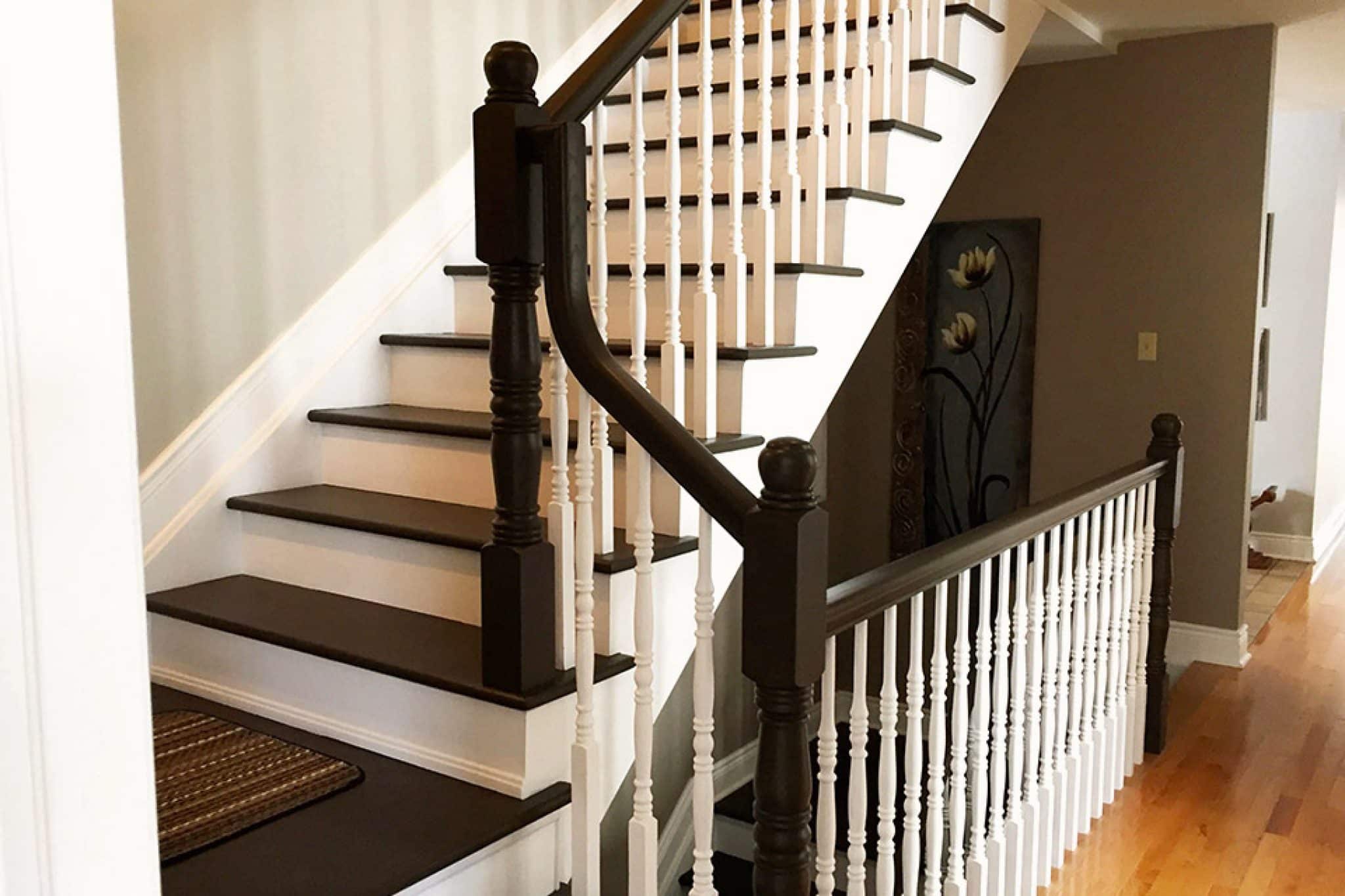 Comment REPEINDRE un ESCALIER en BOIS ? Tuto & Tendances 2024