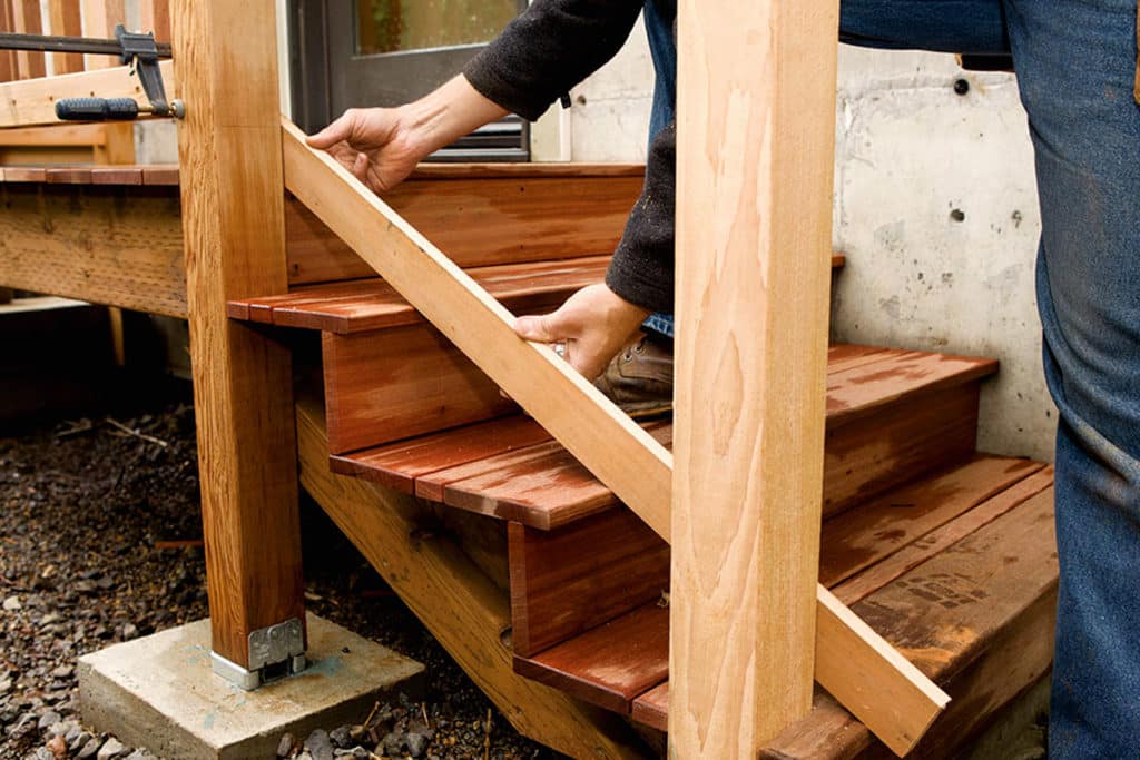 A Quelle HAUTEUR Installer une MAIN COURANTE d’Escalier