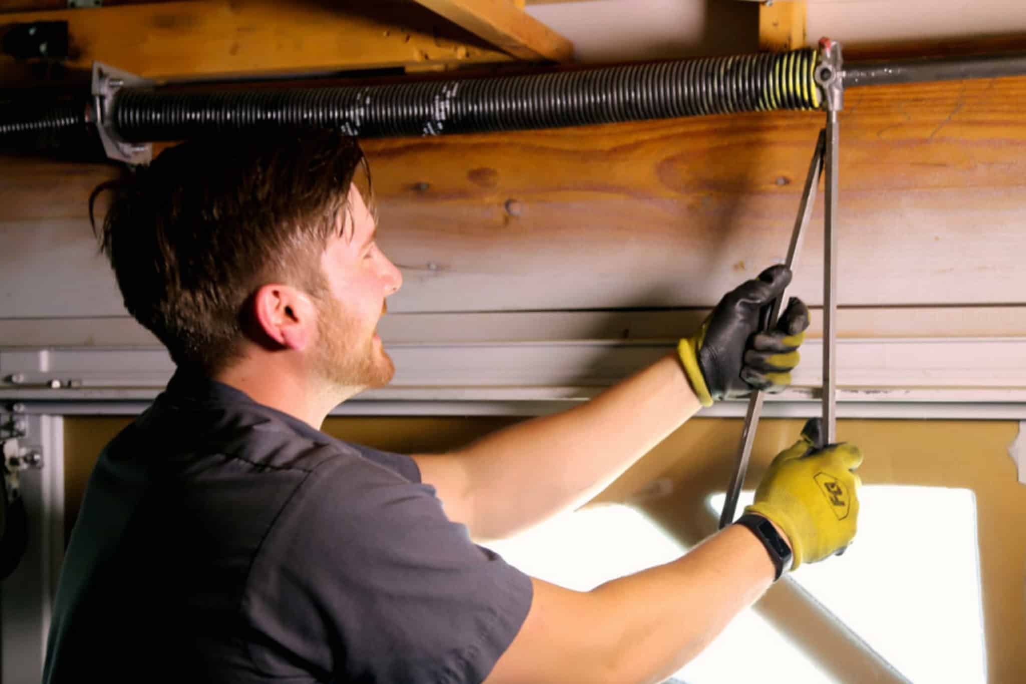 Comment CHANGER un RESSORT de PORTE de GARAGE BASCULANTE ? Tuto Complet — free download