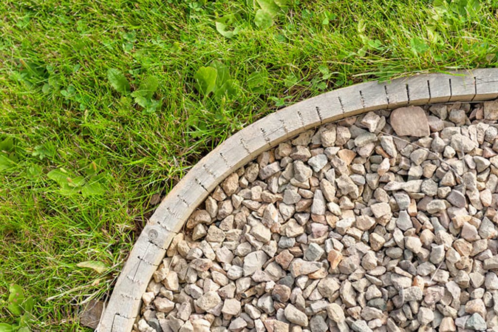 Comment Installer des BANDES de PROPRETÉ Autour de Votre MAISON