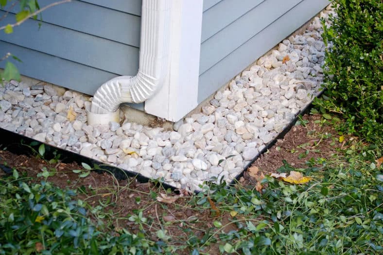 Comment Installer des BANDES de PROPRETÉ Autour de Votre MAISON