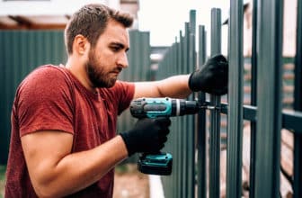 Comment clôturer un jardin facilement pour créer un espace privé et sécurisé